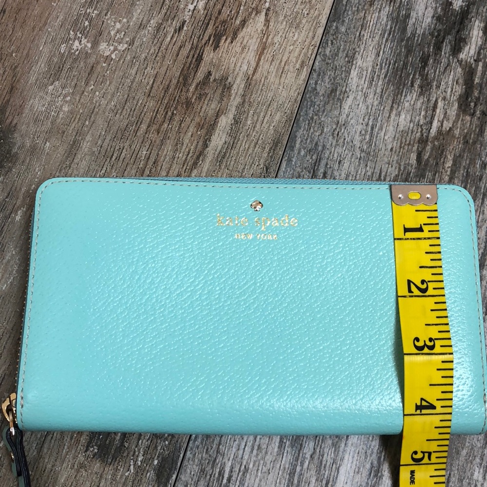 Kate Spade Wallet - Picture 5 of 5